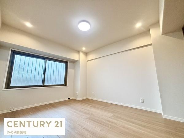 新松戸西パークハウスＢ棟