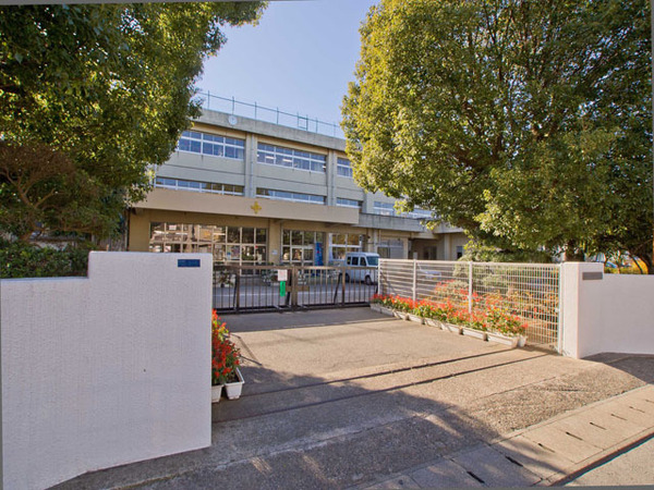 柏市中原１丁目の中古一戸建て(柏市立酒井根東小学校)