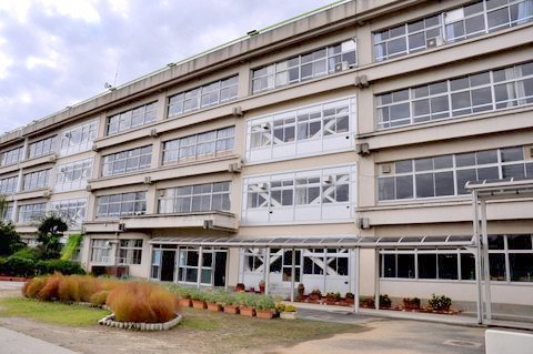 柏市篠籠田の中古一戸建て(柏市立柏第三中学校)