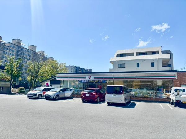 新松戸西パークハウスＢ棟(セブンイレブン新松戸5丁目店)