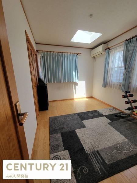 松戸市新松戸４丁目の中古一戸建て