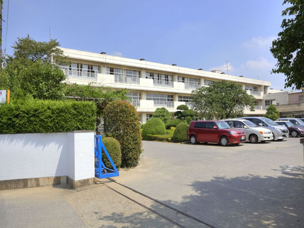 流山市平和台５丁目の土地(流山市立南部中学校)