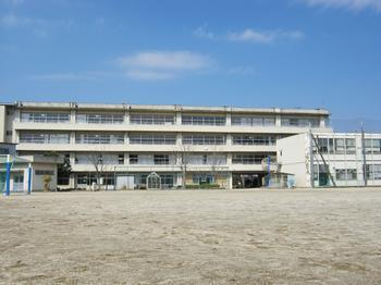東カングランドマンション第一松戸(松戸市立上本郷第二小学校)