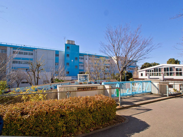大津ケ丘第一住宅9号棟(柏市立大津ケ丘第一小学校)