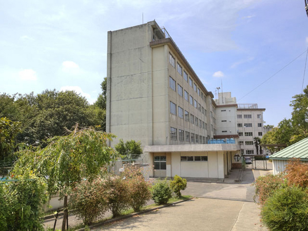 松戸市稔台の中古一戸建て(松戸市立河原塚中学校)