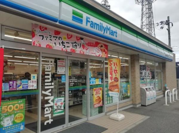 ハイム伏見A棟(ファミリーマート横大路下三栖店)
