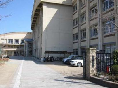 京都市山科区北花山中道町の中古一戸建て(京都市立花山中学校)