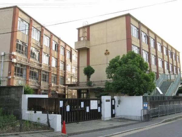 京都市山科区上花山講田町の土地(京都市立百々小学校)