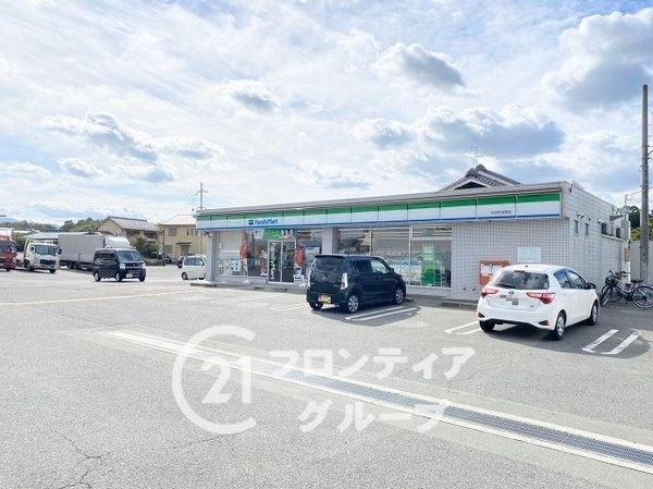 北葛城郡河合町池部３丁目の中古一戸建て(コンビニ)
