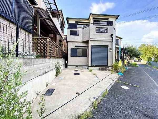 生駒市中菜畑２丁目の中古一戸建て