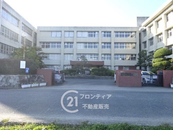 ネオハイツ八木西 中古マンション(橿原市立橿原中学校)