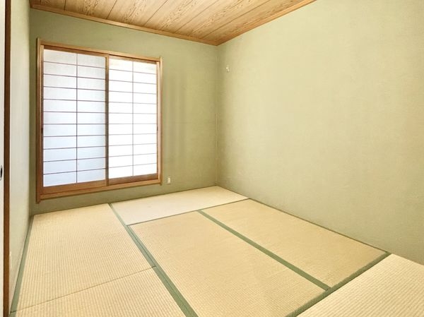 香芝市尼寺３丁目の中古一戸建て