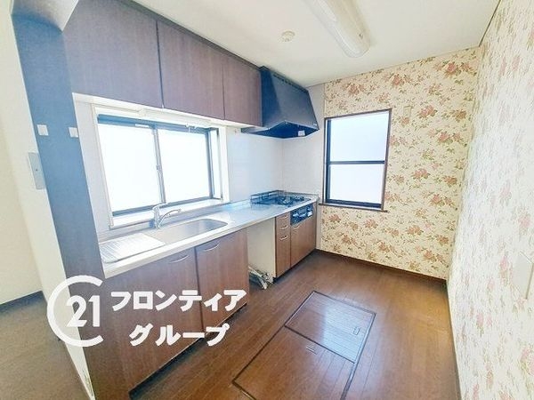 生駒市桜ケ丘　中古一戸建て