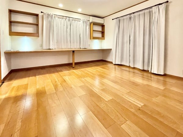 香芝市西真美３丁目の中古一戸建て
