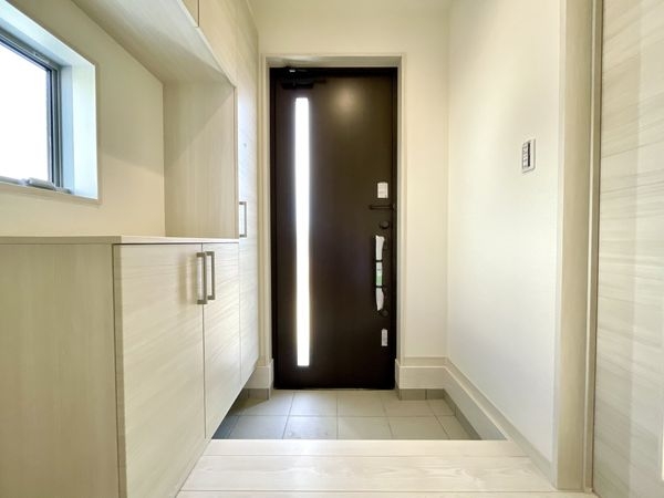 生駒郡斑鳩町興留２丁目　新築一戸建て　２号棟