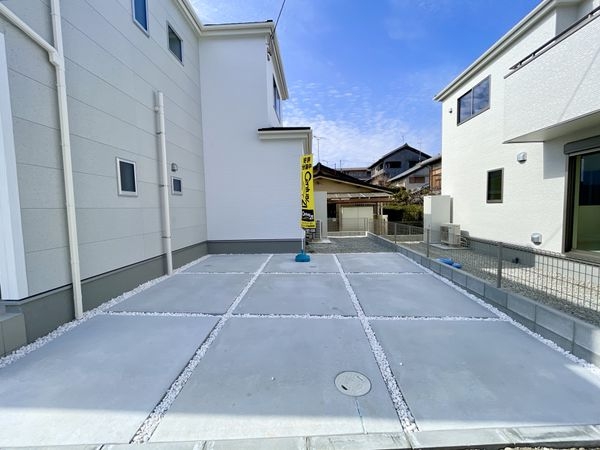 生駒郡斑鳩町興留２丁目　新築一戸建て　２号棟