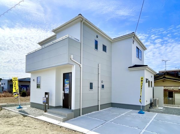 生駒郡斑鳩町興留２丁目　新築一戸建て　２号棟