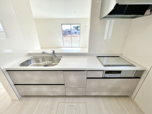 生駒郡斑鳩町興留２丁目　新築一戸建て　２号棟