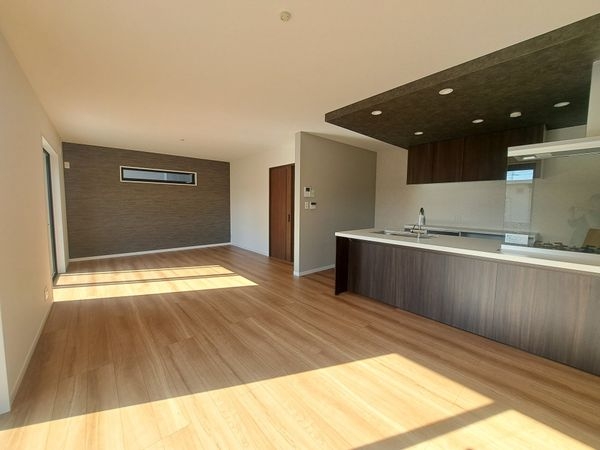 天理市勾田町　新築一戸建て　１７号地