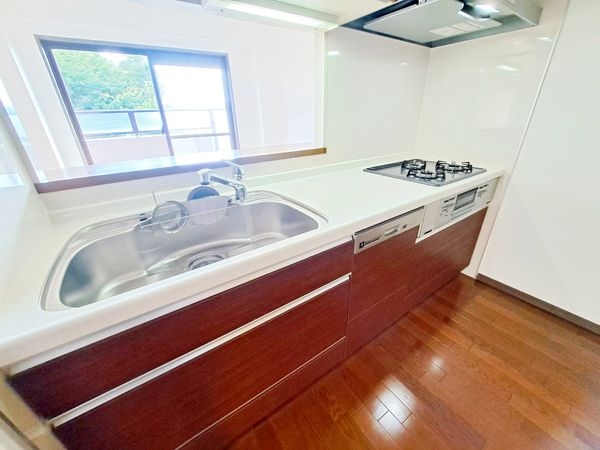 ヴィルヌーブ学園前Ｉコンセルト　中古マンション