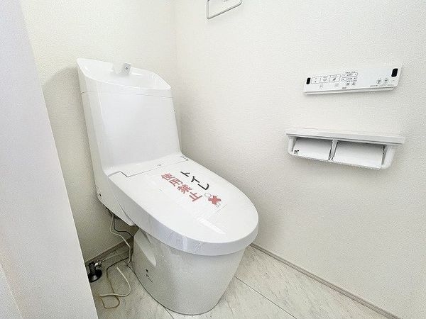 生駒市仲之町　新築一戸建て　１期　２号棟