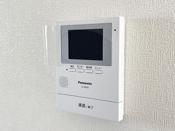 生駒市仲之町　新築一戸建て　１期　２号棟