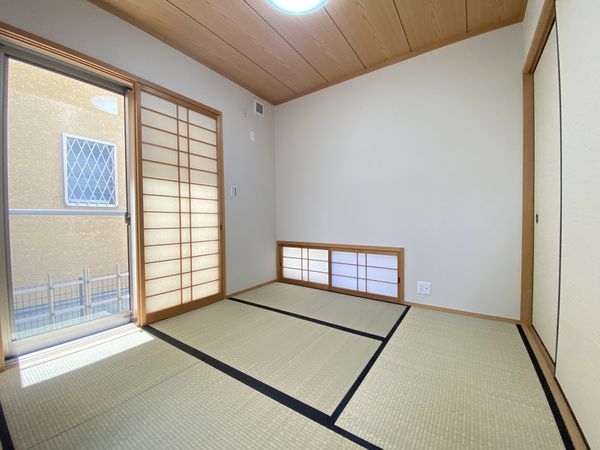 香芝市五位堂１丁目の中古一戸建て