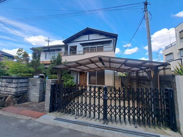 生駒郡平群町吉新３丁目の中古一戸建て