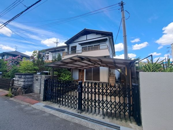 生駒郡平群町吉新３丁目の中古一戸建て