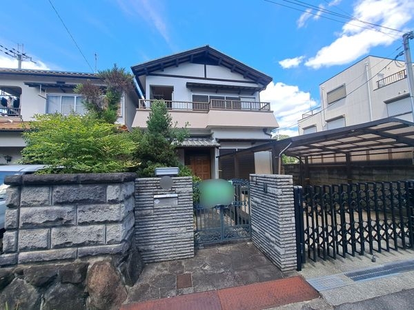 生駒郡平群町吉新３丁目の中古一戸建て