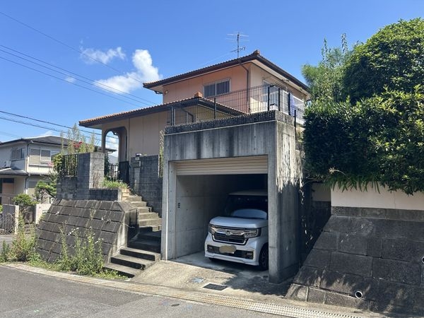 生駒市あすか野南２丁目　中古一戸建て