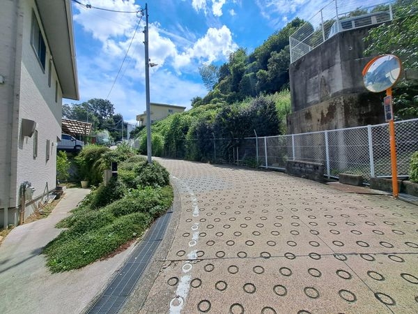 生駒市軽井沢町の中古一戸建て