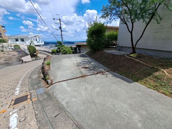 生駒市軽井沢町　中古戸建て