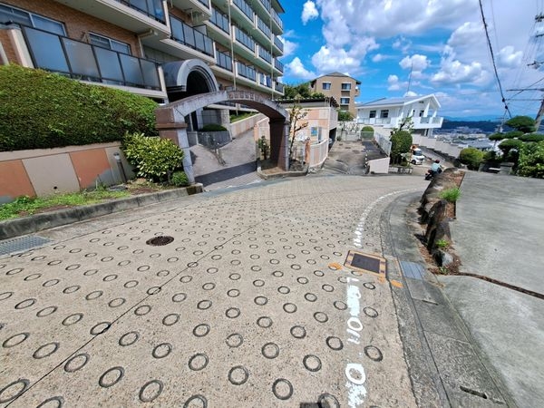 生駒市軽井沢町の中古一戸建て