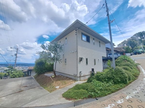 生駒市軽井沢町の中古一戸建て