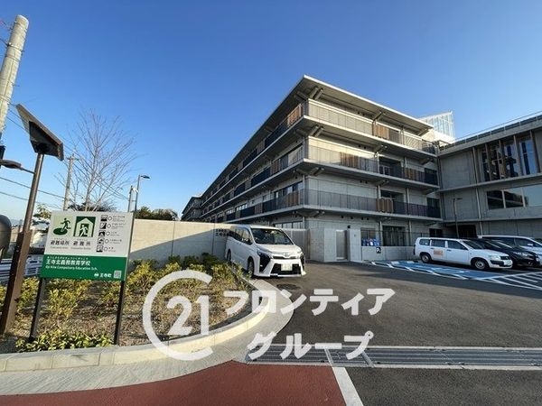 北葛城郡王寺町本町1 新築一戸建て 全2区画 1号棟(王寺町立王寺北義務教育学校)