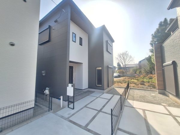 橿原市四条町　新築一戸建て　２期　２号棟