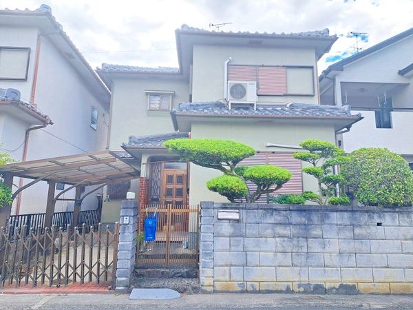 大和高田市大字市場中古一戸建て