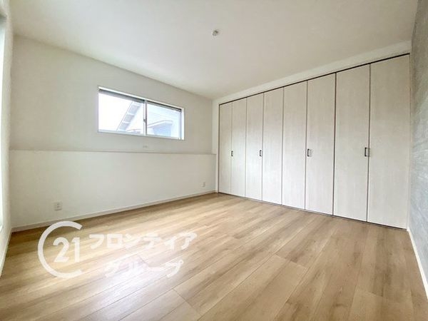 天理市田部町　新築一戸建て　全２区画　２号地