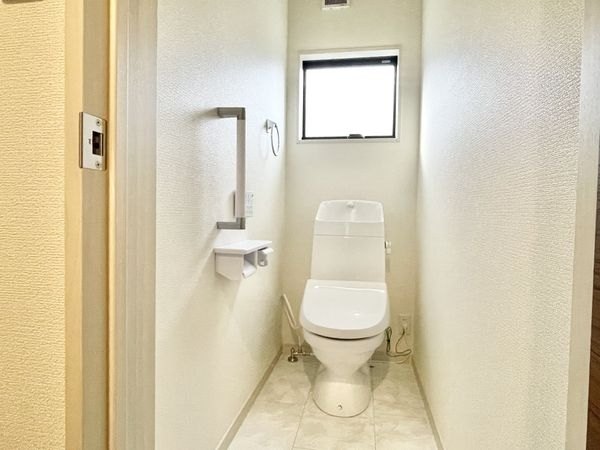 奈良県大和高田市大字吉井　新築一戸建て　５期　１号棟