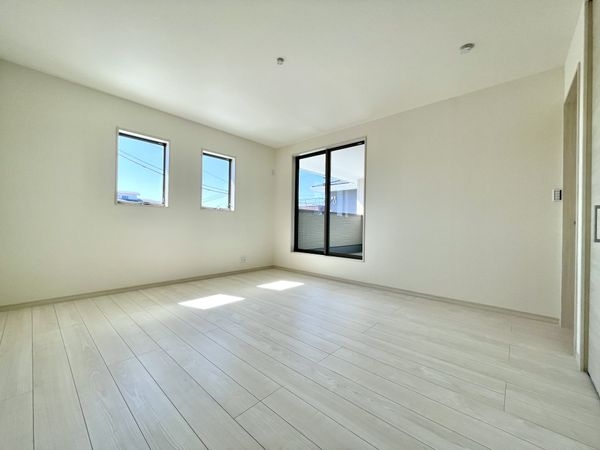 奈良市興善院町　新築一戸建て　２号棟