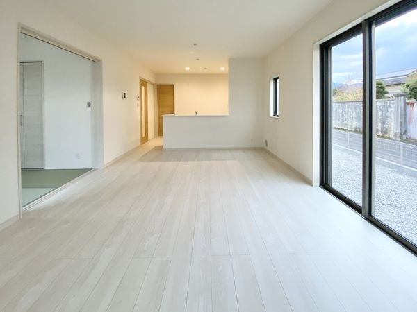 橿原市膳夫町　新築一戸建て　６号棟