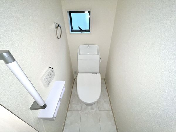 生駒郡斑鳩町龍田西３丁目　新築一戸建て　４期　１号棟