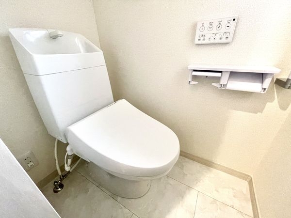 生駒郡斑鳩町龍田西３丁目　新築一戸建て　４期　２号棟