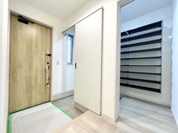 大和高田市大字大中　新築一戸建て