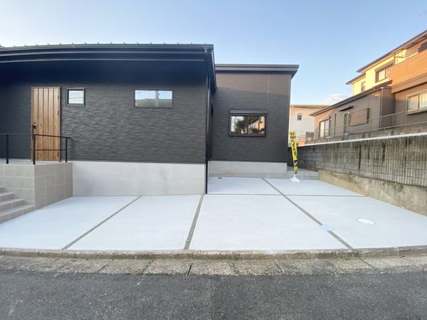 橿原市菖蒲町3丁目　新築一戸建て
