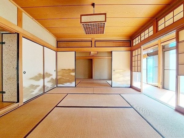 香芝市真美ヶ丘１丁目の中古一戸建て