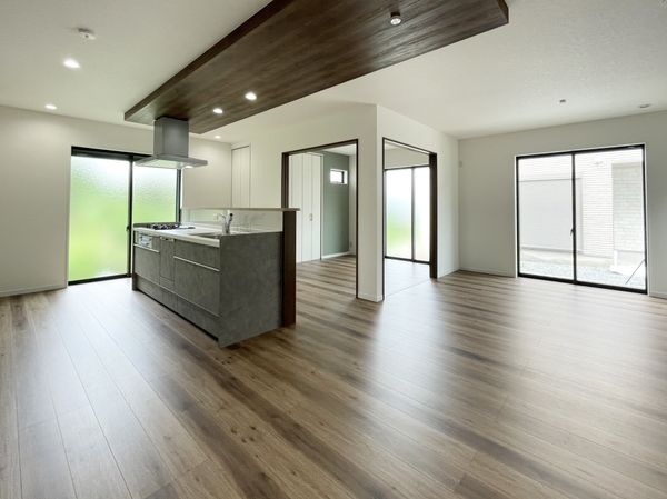大和郡山市冠山町　新築一戸建て　６号地