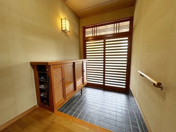 奈良市松陽台２丁目の中古一戸建て
