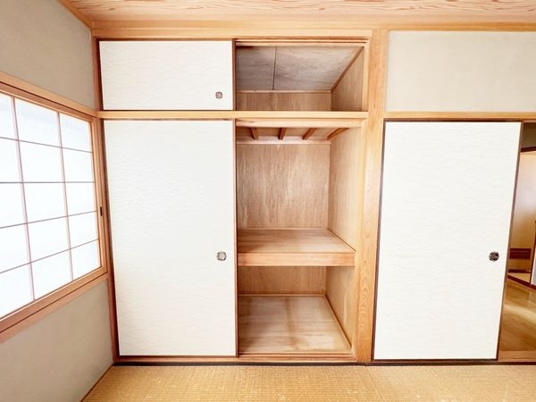 奈良市松陽台２丁目の中古一戸建て